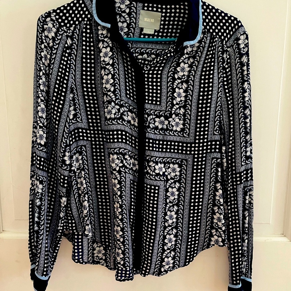 Anthropologie Stylish long sleeved women’s blouse